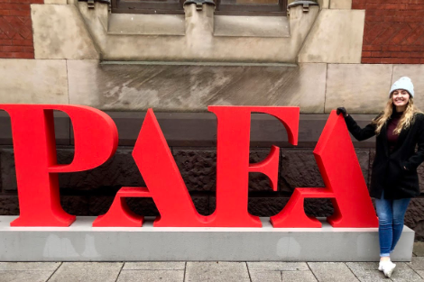 Kati Hellmer '19 outside the PAFA Museum.